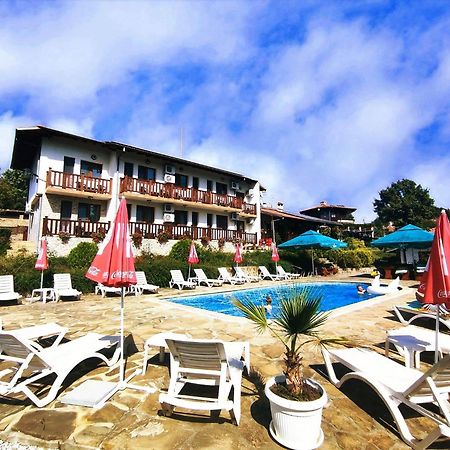 Family Complex Krisbo Hotel Donkovtsi ภายนอก รูปภาพ