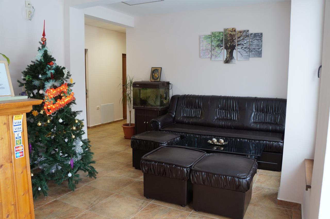 Family Complex Krisbo Hotel Donkovtsi ภายนอก รูปภาพ