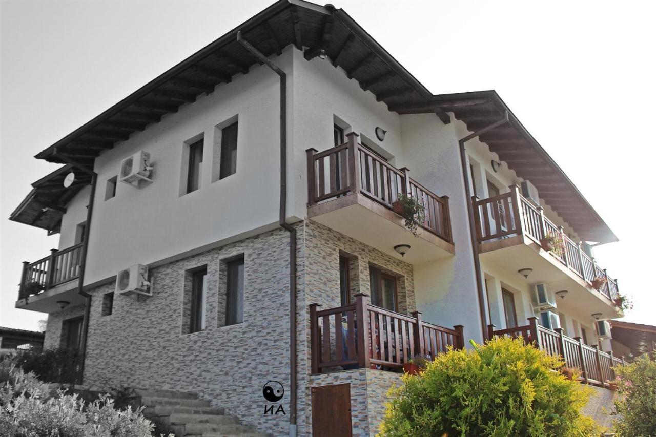 Family Complex Krisbo Hotel Donkovtsi ภายนอก รูปภาพ
