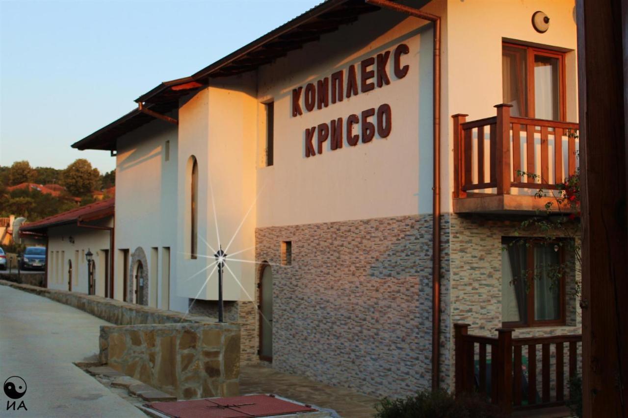 Family Complex Krisbo Hotel Donkovtsi ภายนอก รูปภาพ