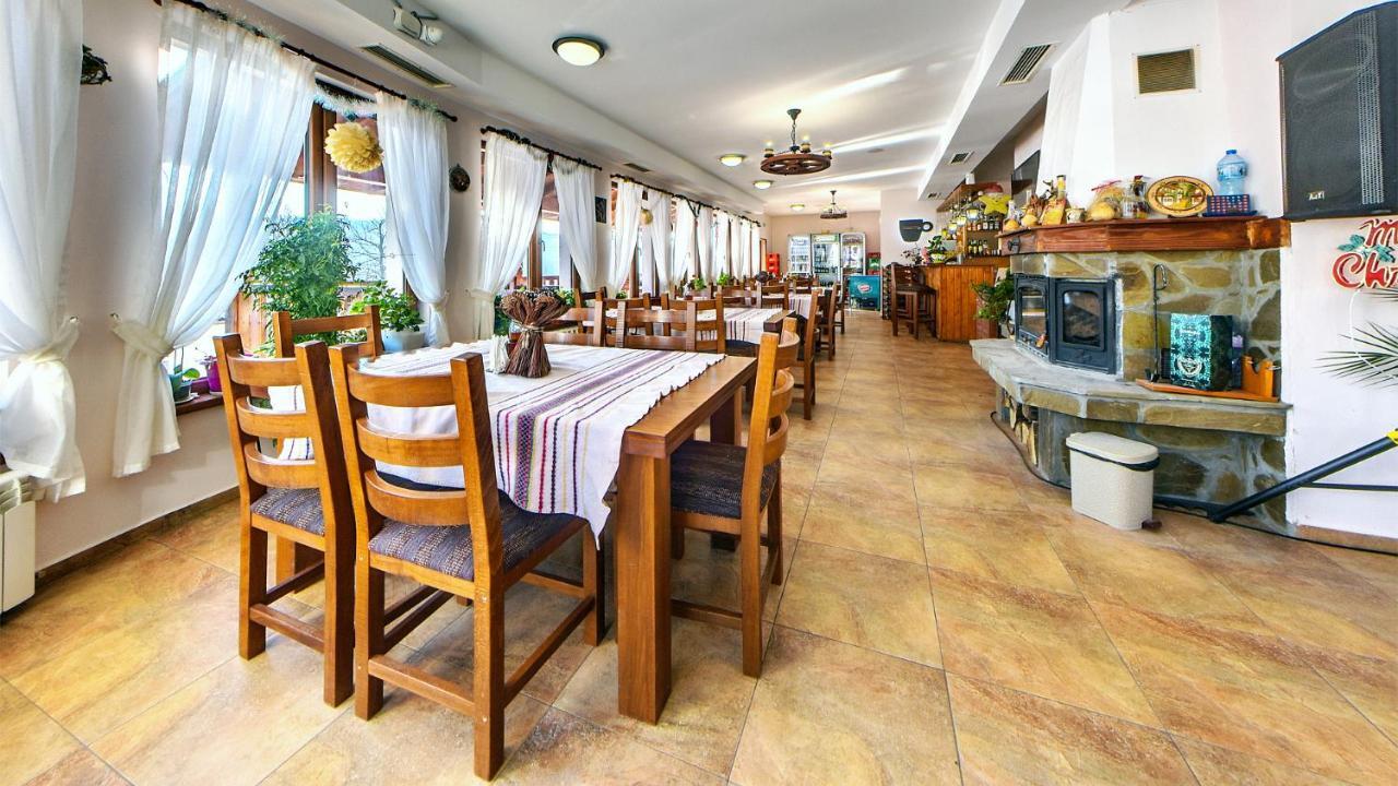Family Complex Krisbo Hotel Donkovtsi ภายนอก รูปภาพ